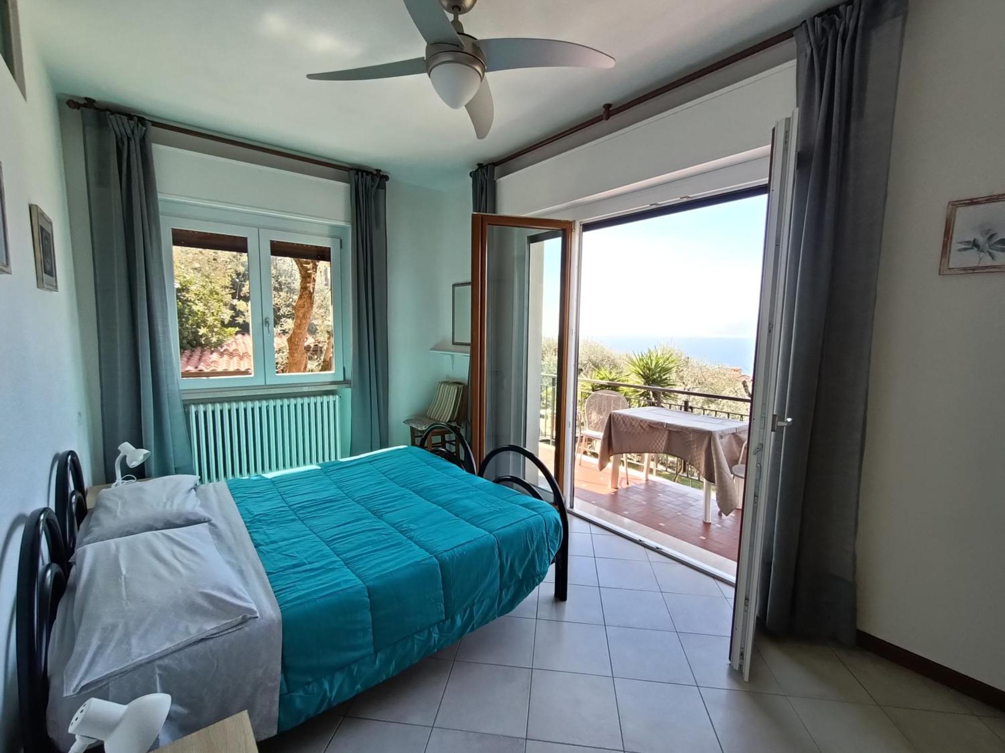 Appartamenti Casa Nina, Lago,Montagne, Uliveti Brenzone sul Garda Habitación foto
