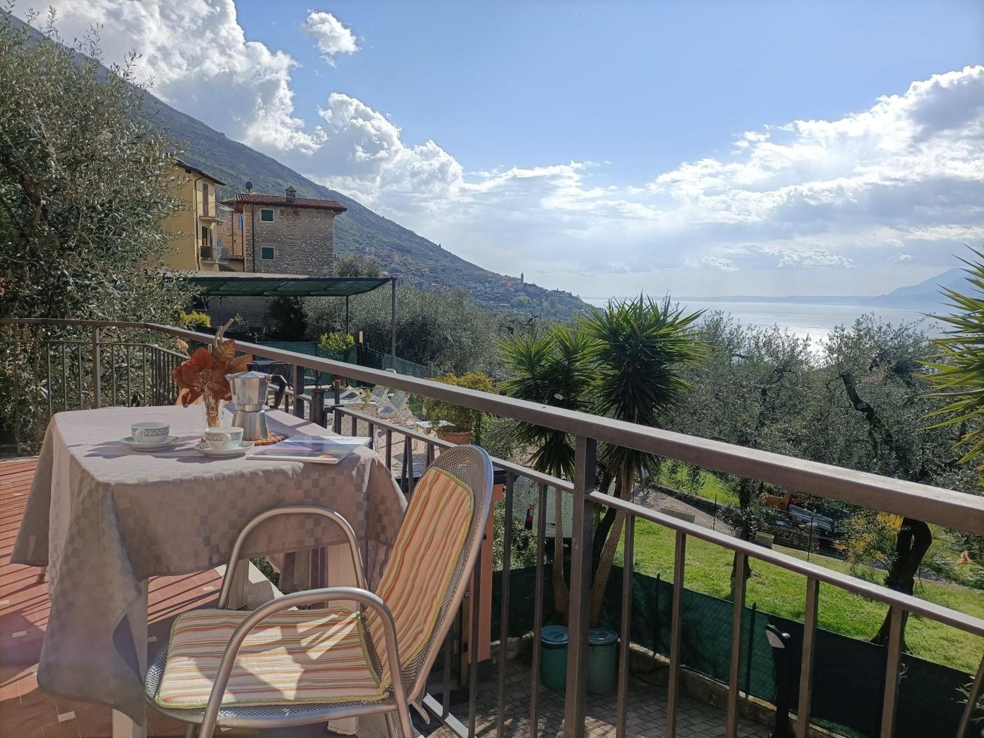 Appartamenti Casa Nina, Lago,Montagne, Uliveti Brenzone sul Garda Exterior foto